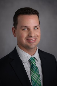 Professional portrait of Andrew Kieffer